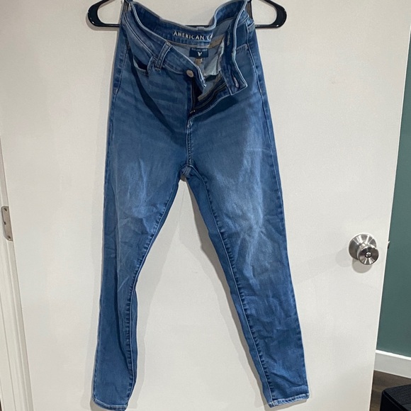 American Eagle Outfitters Denim - American Eagle Outfitters High-Rise Slim Fit Jeans - Blue Wash